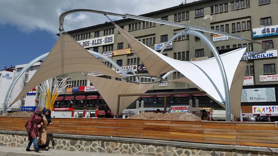 Gölgelik Asma Germe